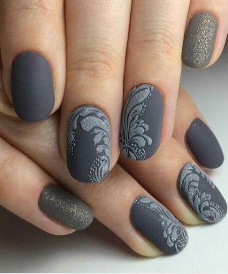 dark-gray-nail-designs-12 Modele de unghii gri închis