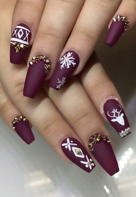 festive-nails-for-christmas-51 Cuie Festive pentru Crăciun