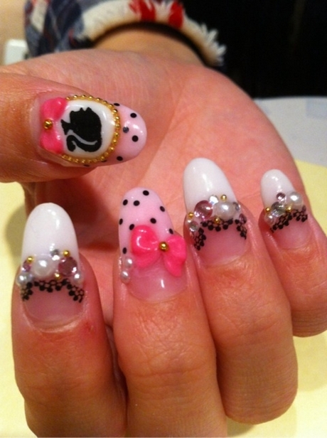 flashy-nail-designs-01_13 Modele de unghii strălucitoare