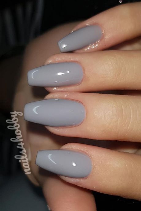 gray-nail-polish-designs-93_18 Modele de lacuri de unghii gri