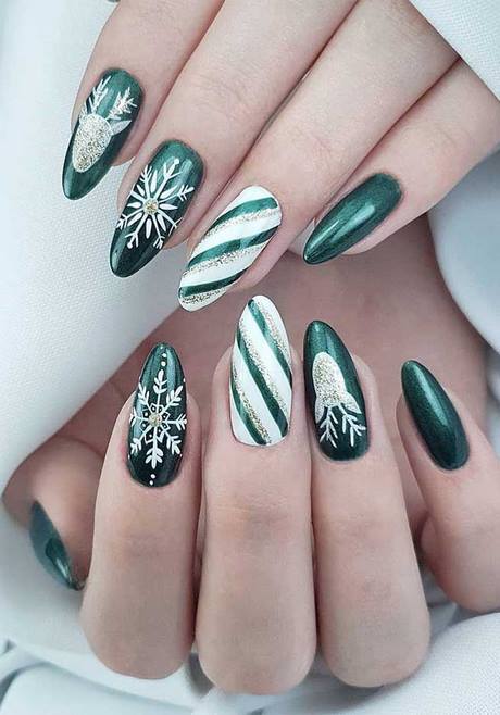 green-christmas-nails-designs-44_3 Modele de Unghii verzi de Crăciun