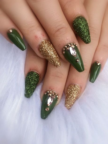 khaki-green-nail-designs-03_17 Modele de unghii verde Kaki