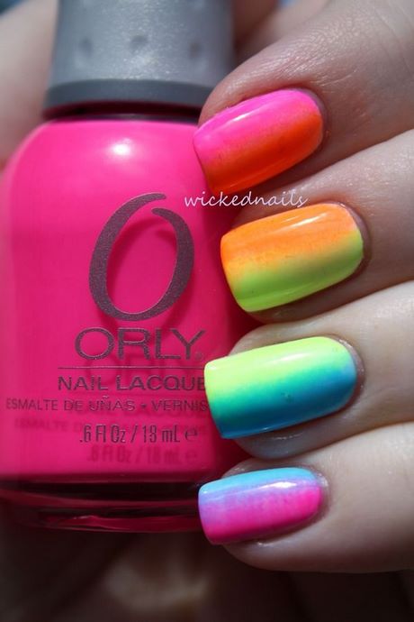 multi-coloured-nail-designs-23_7 Modele de unghii multicolore
