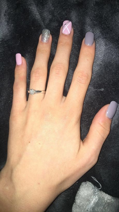 nail-designs-grey-and-pink-78_11 Modele de unghii gri și roz