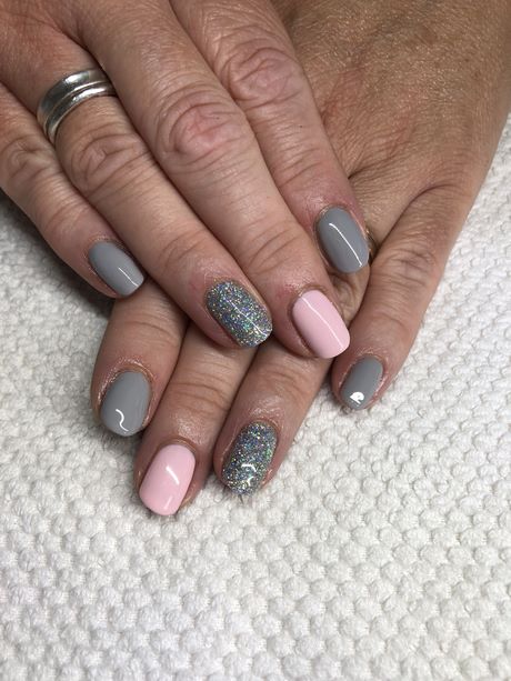 nail-designs-grey-and-pink-78_16 Modele de unghii gri și roz