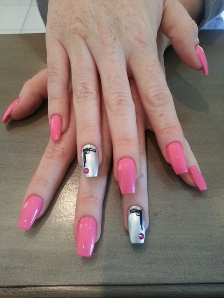 nail-designs-on-coffin-nails-46 Modele de unghii pe unghiile sicriului
