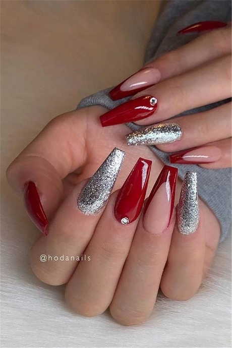 nail-designs-on-red-polish-97 Modele de unghii pe lac roșu