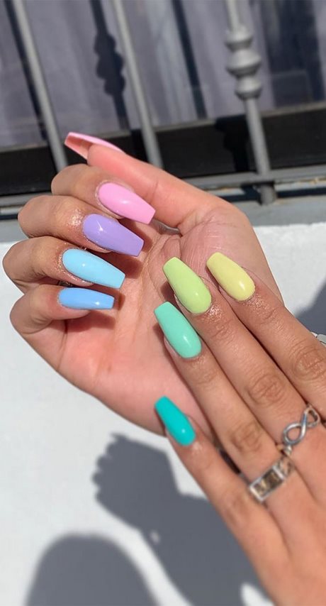 nail-designs-pastel-colors-47_13 Modele de unghii culori pastelate