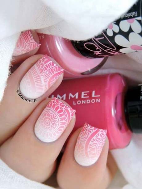 nail-designs-with-pink-and-white-05_13 Modele de unghii cu roz și alb