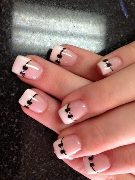 nail-designs-with-pink-and-white-05_8 Modele de unghii cu roz și alb