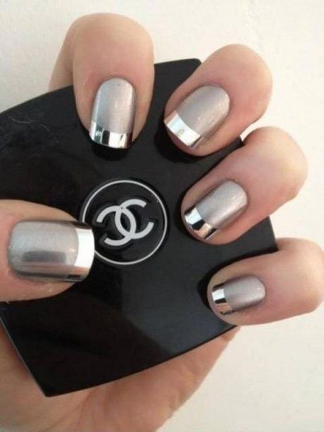 nails-new-year-design-29_17 Cuie de design de Anul Nou