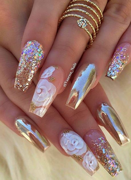 natural-nail-designs-with-rhinestones-12_14 Modele de unghii naturale cu pietre