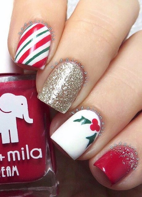 nice-christmas-nail-designs-90 Modele frumoase de unghii de Crăciun