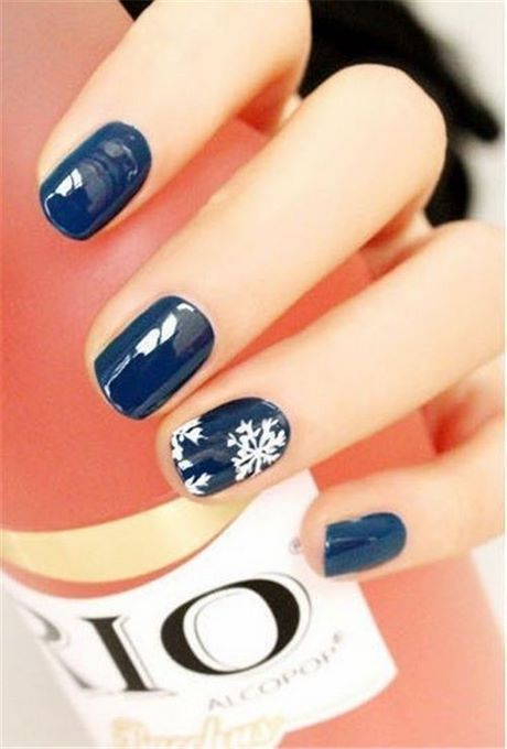 nice-christmas-nail-designs-90_17 Modele frumoase de unghii de Crăciun
