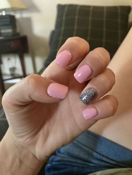 pink-gel-nails-with-design-82_15 Unghii gel roz cu design