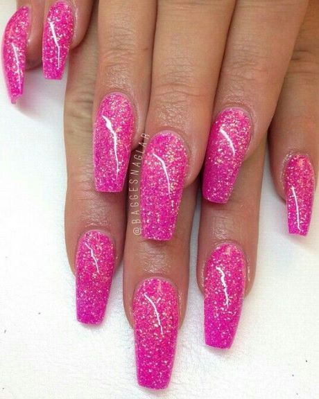 pink-nail-gel-designs-04_13 Modele de gel de unghii roz