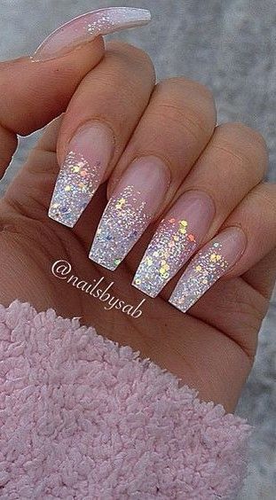pink-nails-glitter-tips-35_19 Unghii roz sclipici sfaturi