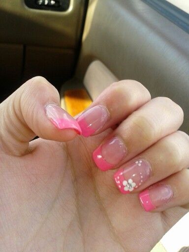 pink-nails-with-flower-design-22_17 Unghii roz cu design de flori
