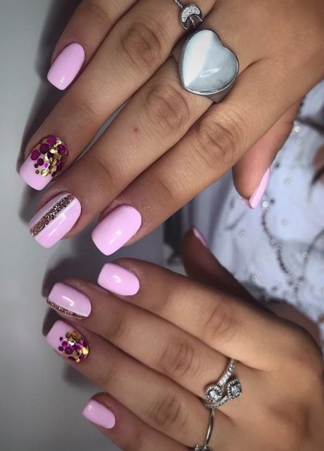 pink-nails-with-glitter-tips-89_3 Unghii roz cu sfaturi sclipici