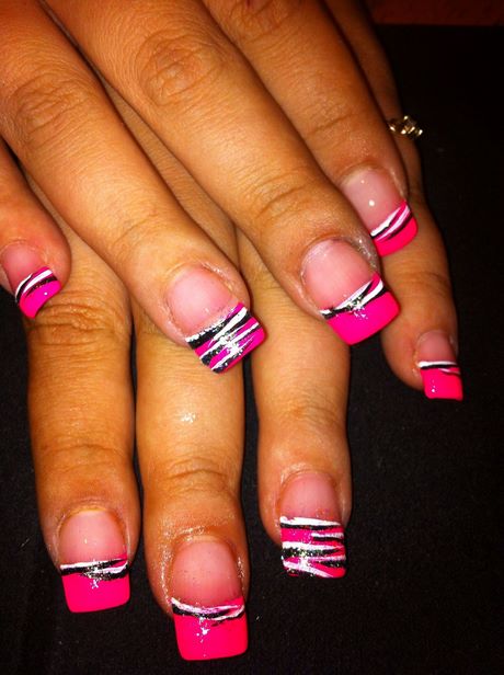 pink-zebra-nail-designs-83_10 Modele de unghii zebra roz