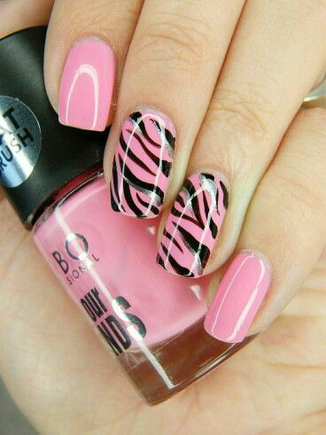 pink-zebra-nail-designs-83_6 Modele de unghii zebra roz