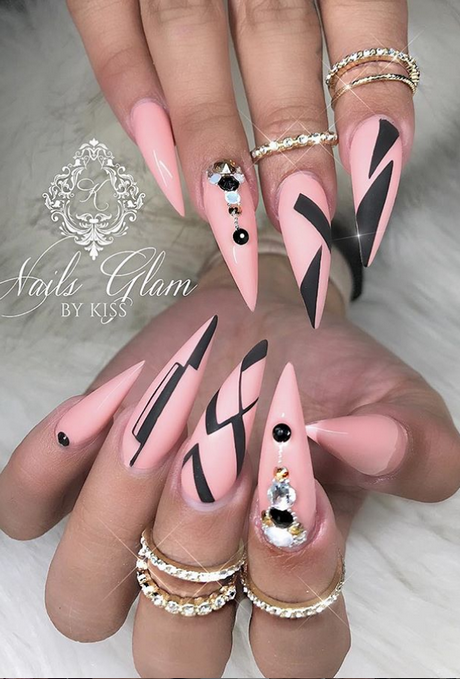 pretty-stiletto-nails-designs-35 Modele destul de unghii stiletto