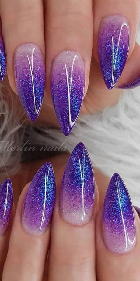 purple-nails-with-glitter-tips-25_14 Cuie violet cu sfaturi sclipici