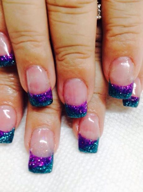 purple-nails-with-glitter-tips-25_16 Cuie violet cu sfaturi sclipici