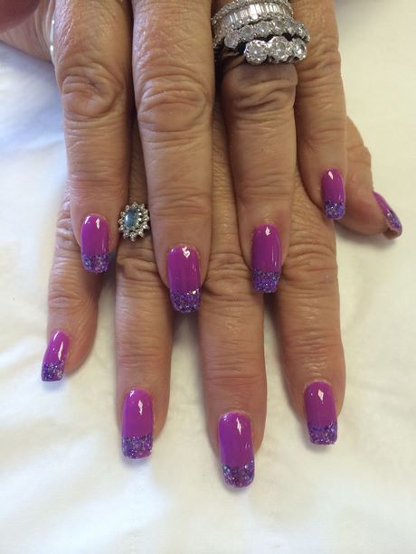 purple-nails-with-glitter-tips-25_17 Cuie violet cu sfaturi sclipici