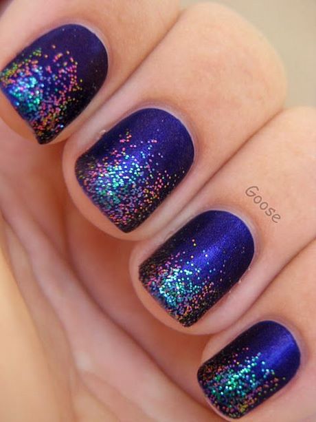 purple-nails-with-glitter-tips-25_18 Cuie violet cu sfaturi sclipici