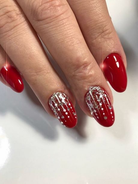 red-nail-designs-for-christmas-26_13 Modele de unghii roșii pentru Crăciun