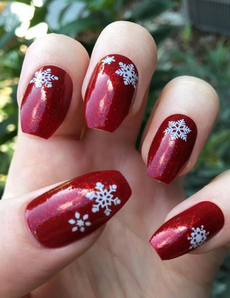 red-nails-with-snowflakes-54_10 Cuie roșii cu fulgi de zăpadă