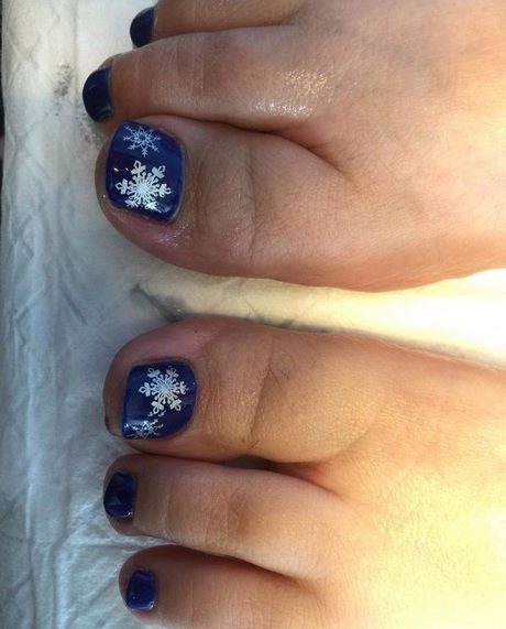 snowflake-toe-nail-design-46_15 Fulg de nea deget de la picior de design de unghii