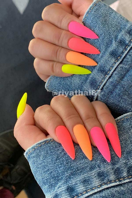 stiletto-nails-summer-colors-10_2 Stiletto unghii culori de vară