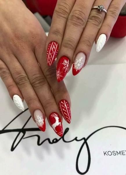 trendy-christmas-nails-78_12 Unghii de Crăciun la modă