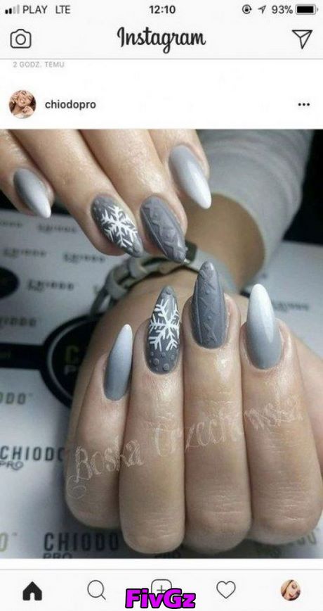 trendy-christmas-nails-78_9 Unghii de Crăciun la modă