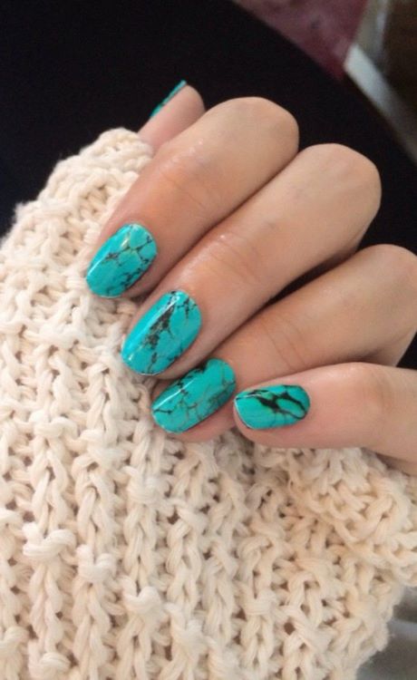 turquoise-nail-polish-designs-36_18 Modele de lacuri de unghii turcoaz
