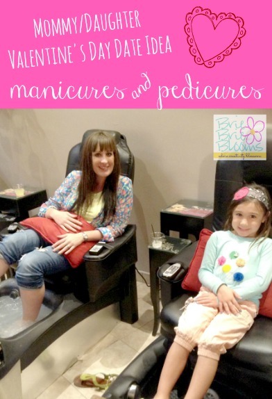 valentines-day-pedicure-ideas-73_10 Idei de pedichiură Ziua Îndrăgostiților