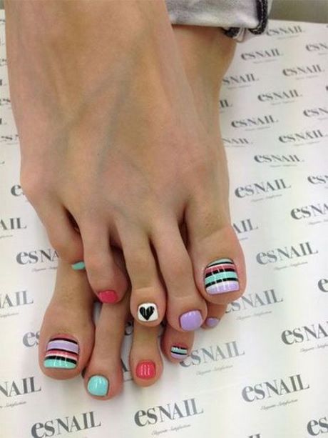 valentines-day-toe-nail-designs-22_11 Ziua Îndrăgostiților deget de la picior modele de unghii