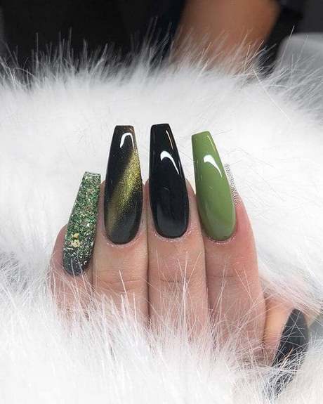white-and-green-nail-designs-96_15 Modele de unghii albe și verzi