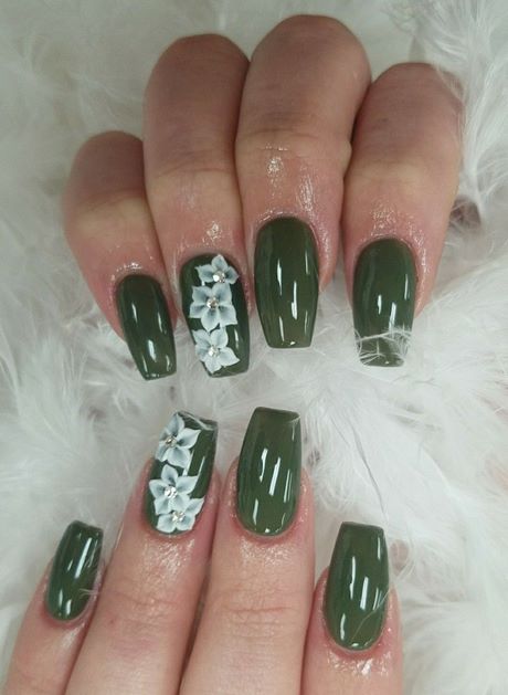 white-and-green-nail-designs-96_4 Modele de unghii albe și verzi