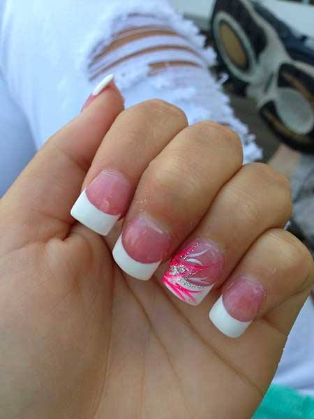 white-pink-nail-designs-61_3 Modele de unghii roz alb