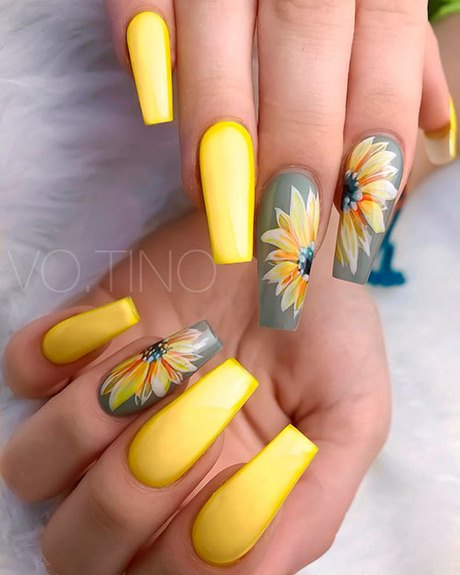 yellow-and-gray-nail-designs-86_11 Modele de unghii galbene și gri