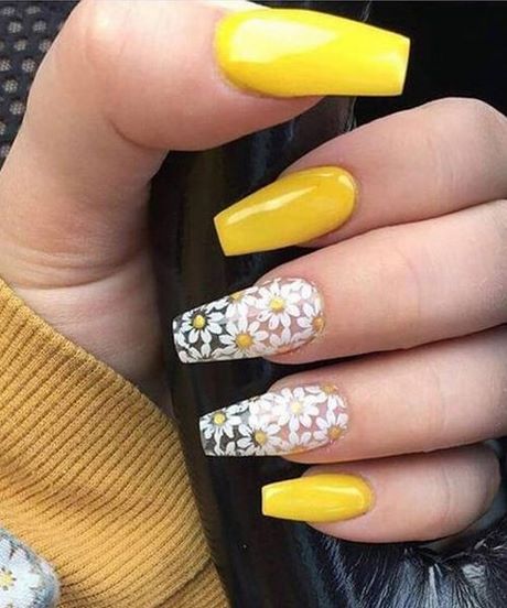 yellow-and-white-nail-art-59_18 Arta unghiilor galbene și albe