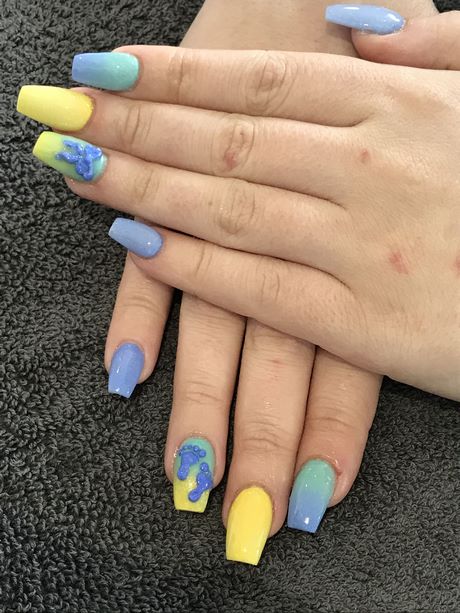 yellow-blue-nail-designs-61_12 Modele de unghii albastru galben