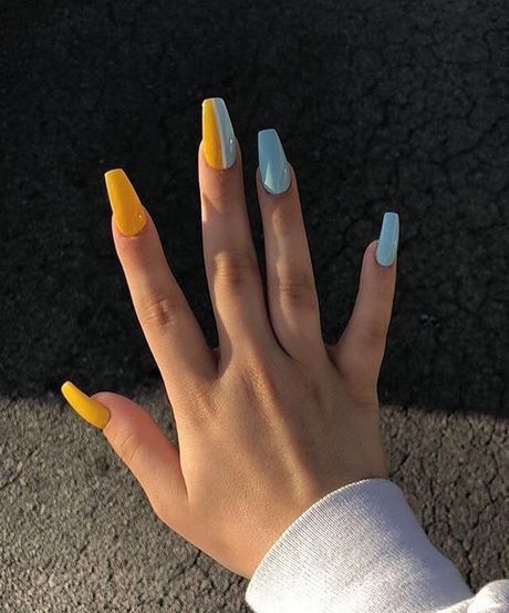 yellow-blue-nail-designs-61_15 Modele de unghii albastru galben