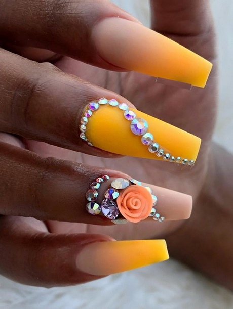 yellow-nail-polish-with-design-76_3 Lac de unghii galben cu design