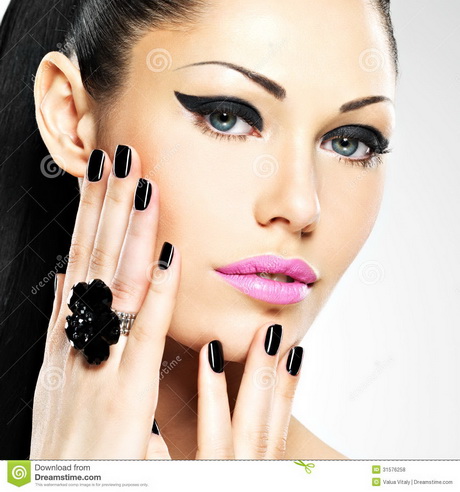 beautiful-girl-nails-70_17 Fata frumoasa unghiile