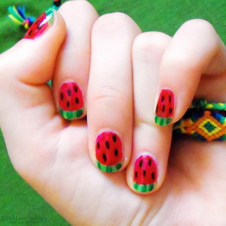 beautiful-painted-nails-79_4 Unghii frumoase pictate