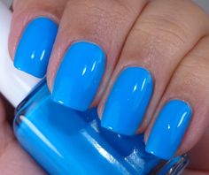 blue-nail-polish-05_2 Lac de unghii albastru